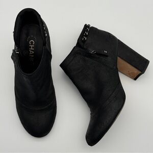 Chanel Women's Suede Leather Black Silver Chain CC Ankle Boots 39 Block Heel